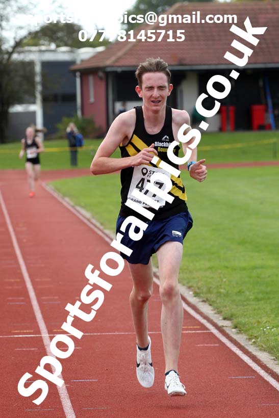 3000 metres, NECAA Open Meeting, Morpeth, Sunday, September 27th. David T. Hewitson/Sports for All Pics